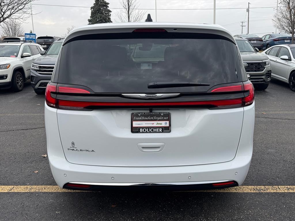 new 2026 Chrysler Pacifica car, priced at $40,418