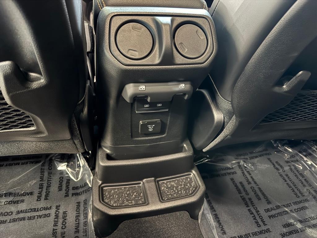 new 2025 Jeep Wrangler car, priced at $98,164