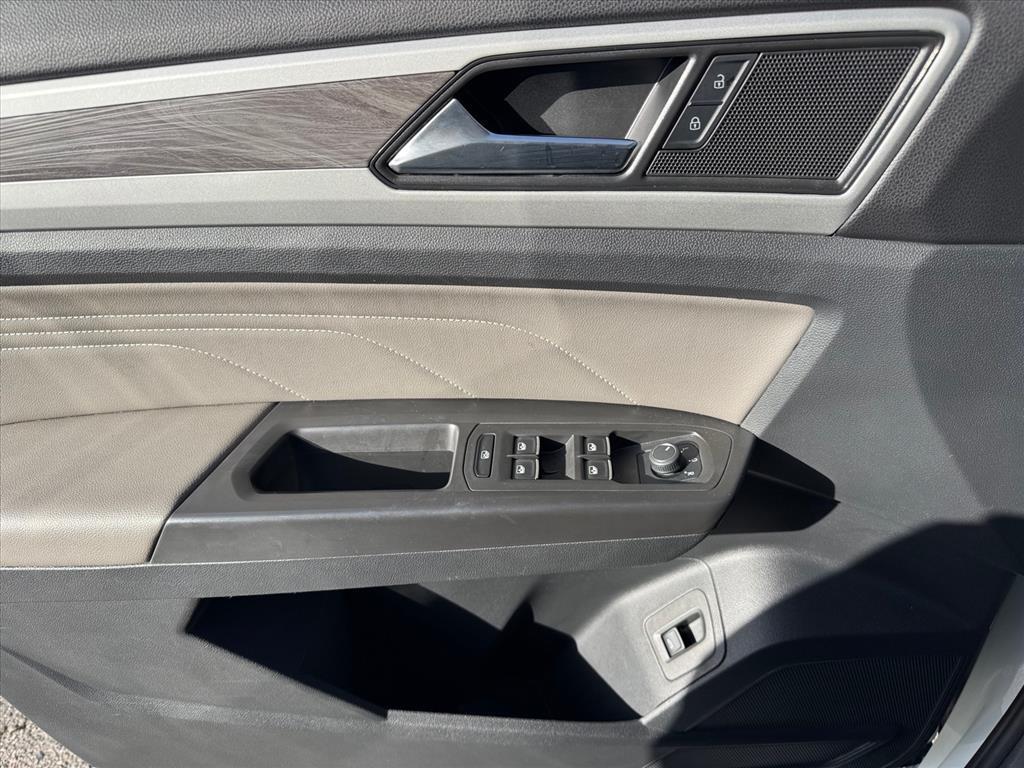 used 2023 Volkswagen Atlas Cross Sport car, priced at $29,000