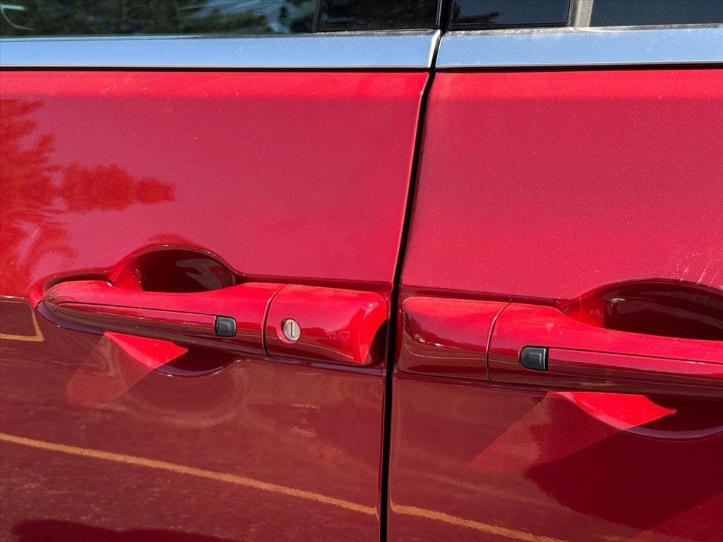 new 2026 Chrysler Pacifica car, priced at $39,808