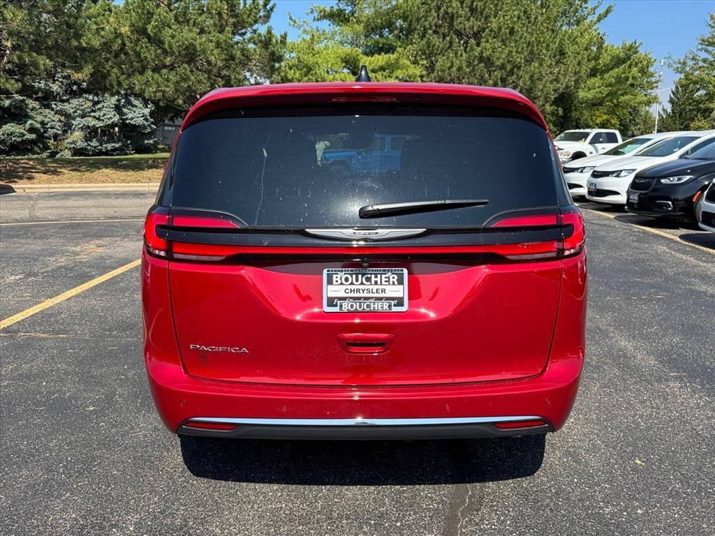 new 2026 Chrysler Pacifica car, priced at $39,808