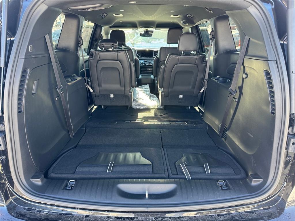 new 2026 Chrysler Pacifica car, priced at $40,614