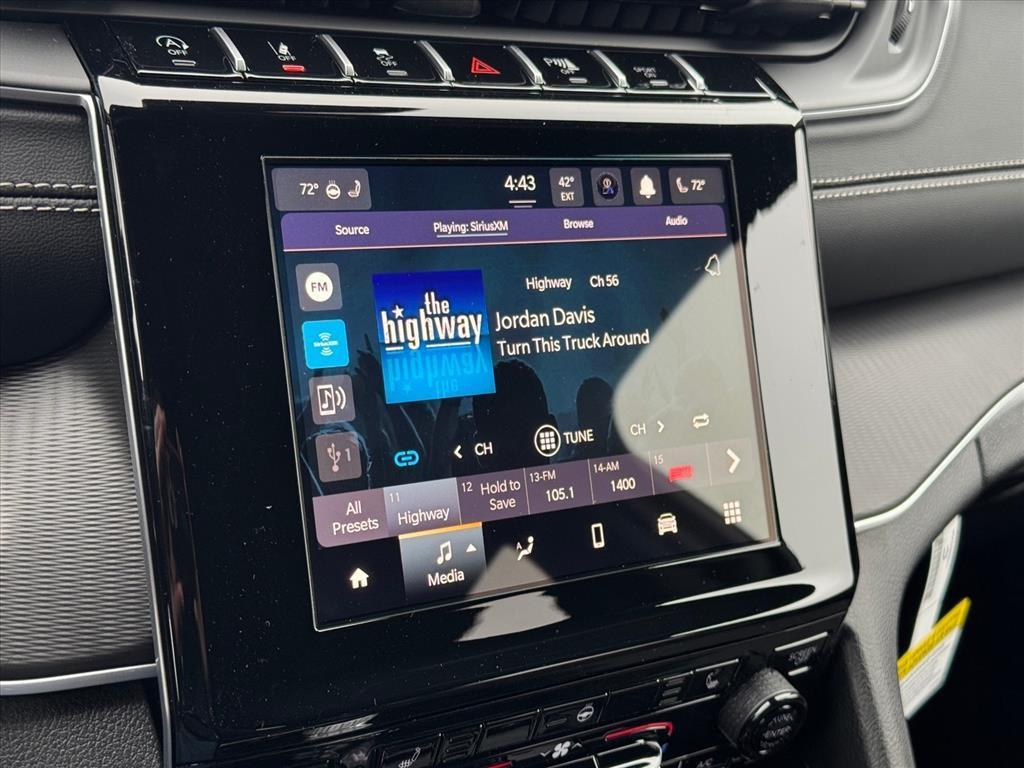 new 2025 Jeep Grand Cherokee car, priced at $44,180