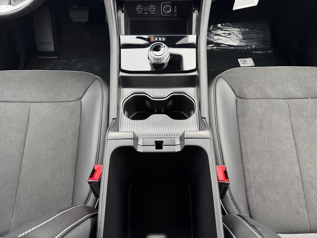 new 2025 Jeep Grand Cherokee car, priced at $44,180