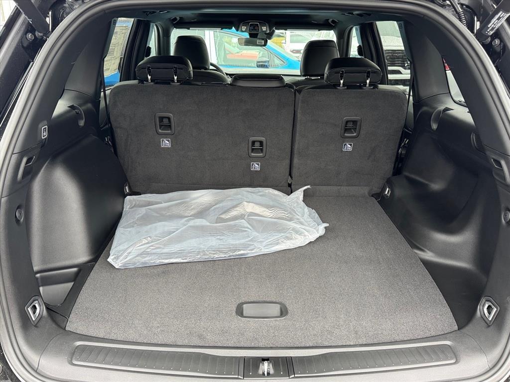 new 2025 Jeep Grand Cherokee car, priced at $44,180