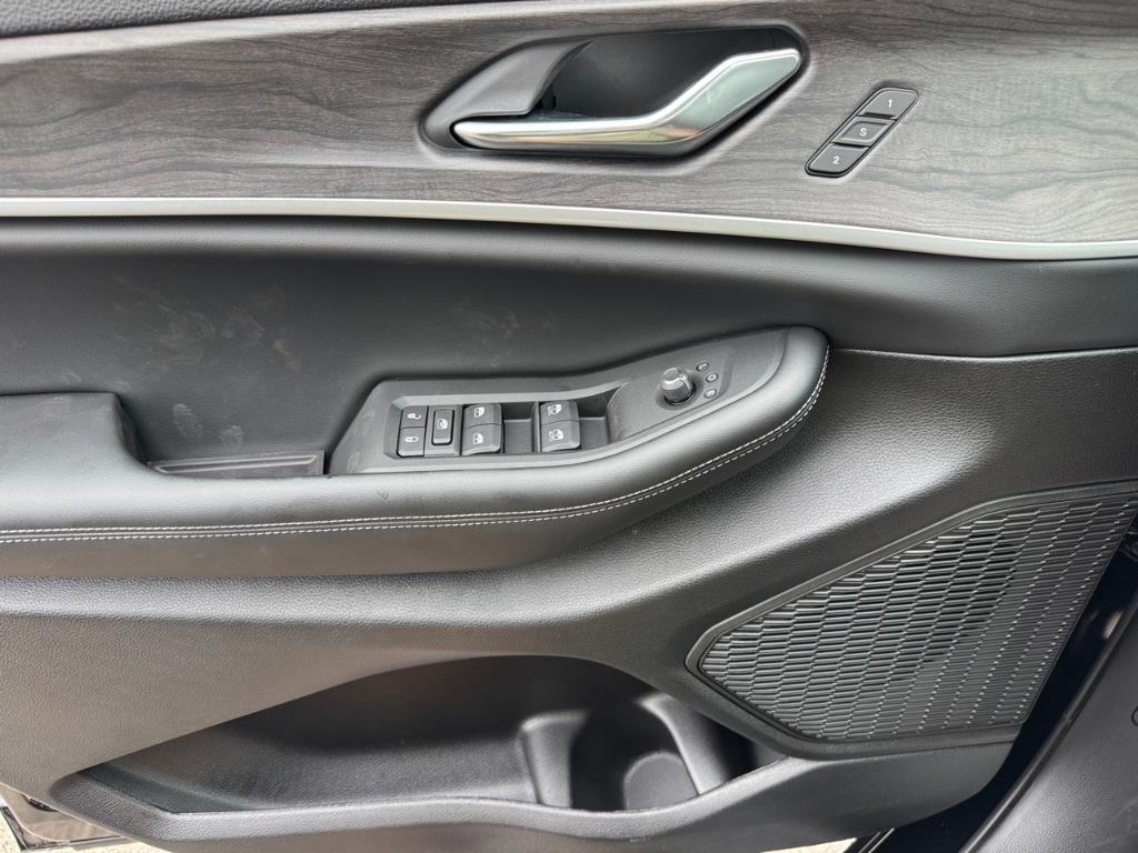 new 2025 Jeep Grand Cherokee car, priced at $45,234