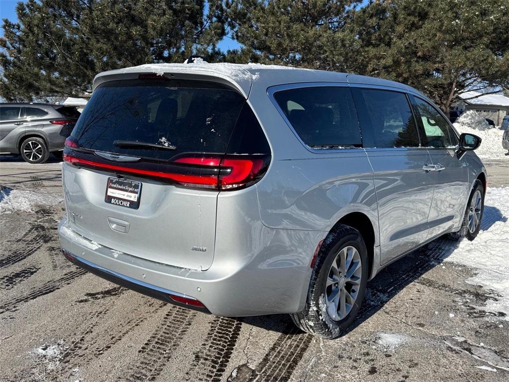 new 2026 Chrysler Pacifica car, priced at $44,677