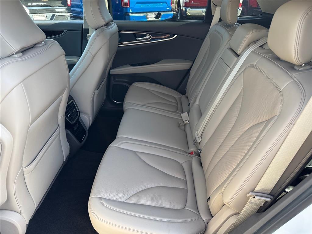 used 2022 Lincoln Nautilus car, priced at $30,714