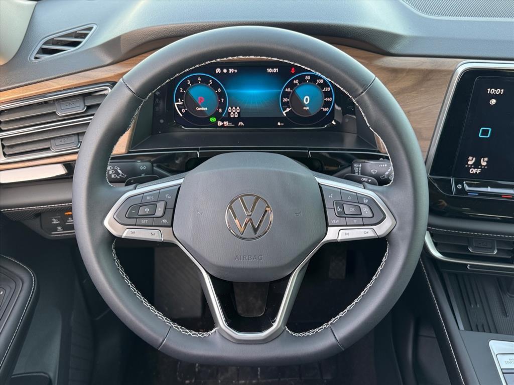 new 2026 Volkswagen Atlas car, priced at $39,398