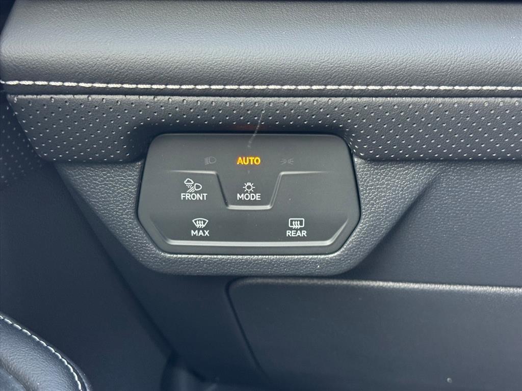 new 2026 Volkswagen Atlas car, priced at $39,398