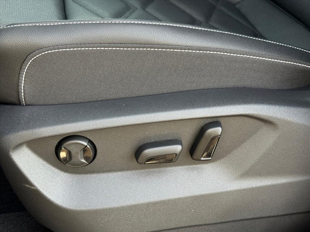 new 2026 Volkswagen Atlas car, priced at $39,398