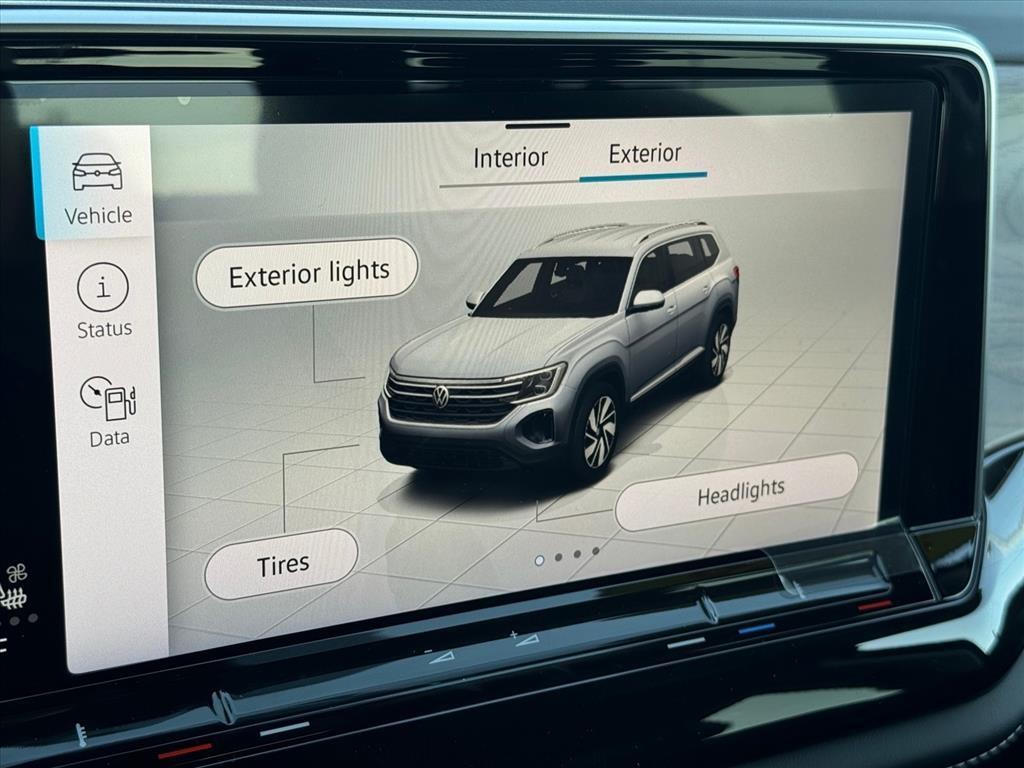 new 2026 Volkswagen Atlas car, priced at $39,398