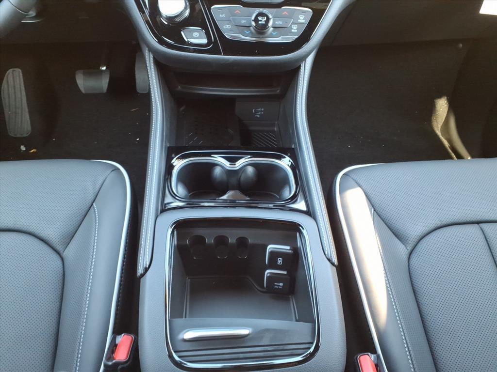 new 2026 Chrysler Pacifica car, priced at $51,558