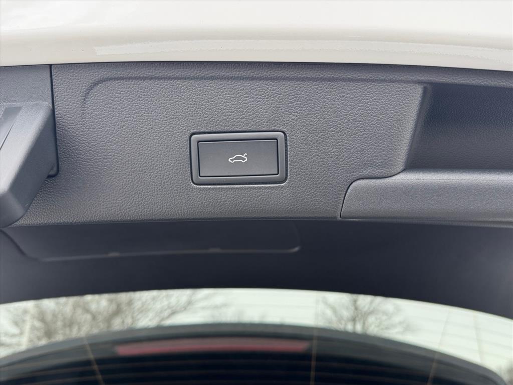 new 2026 Volkswagen Atlas Cross Sport car, priced at $51,908