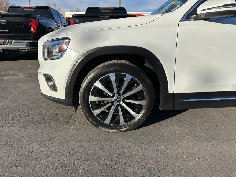 used 2021 Mercedes-Benz GLB 250 car, priced at $23,900