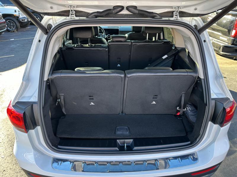 used 2021 Mercedes-Benz GLB 250 car, priced at $23,900