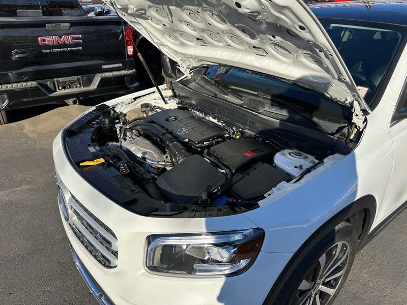 used 2021 Mercedes-Benz GLB 250 car, priced at $23,900