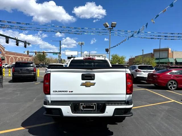 2019 WHITE Chevrolet Colorado