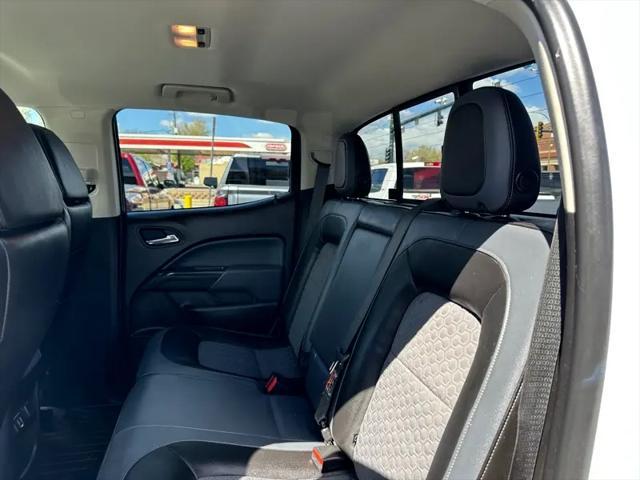 2019 WHITE Chevrolet Colorado