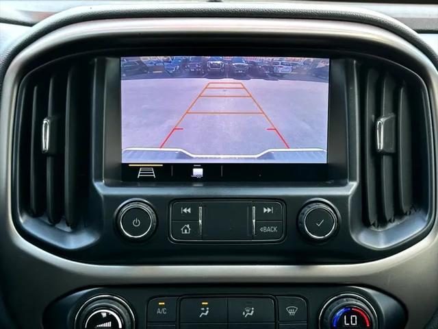 2019 WHITE Chevrolet Colorado