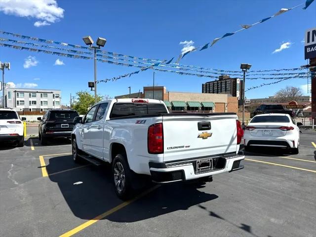 2019 WHITE Chevrolet Colorado