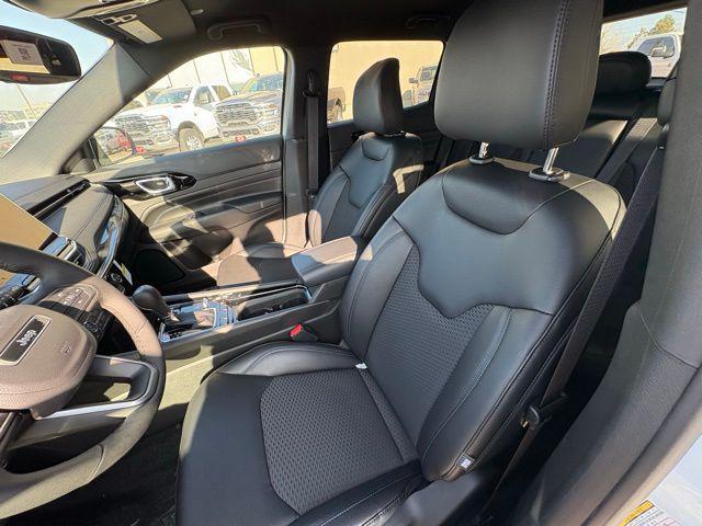 new 2026 Jeep Compass car, priced at $26,353