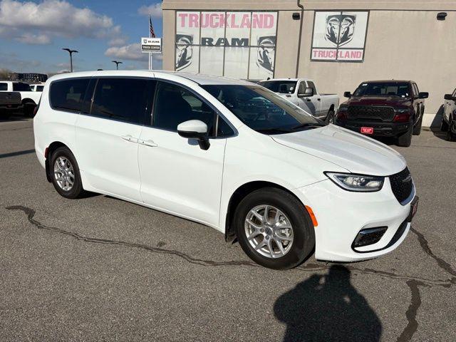 used 2023 Chrysler Pacifica car, priced at $28,987