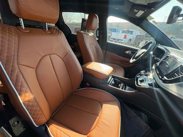 new 2026 Chrysler Pacifica car, priced at $52,039