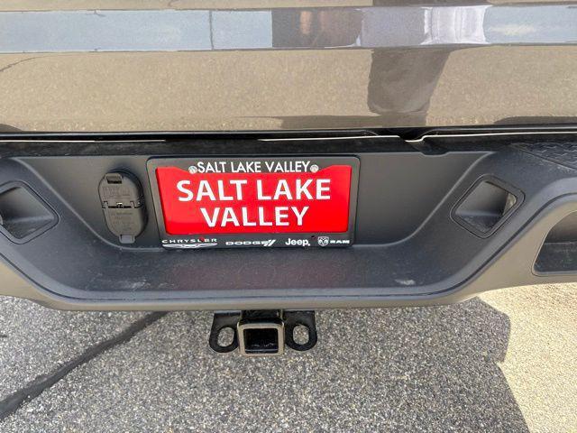 new 2025 Jeep Gladiator car, priced at $34,982