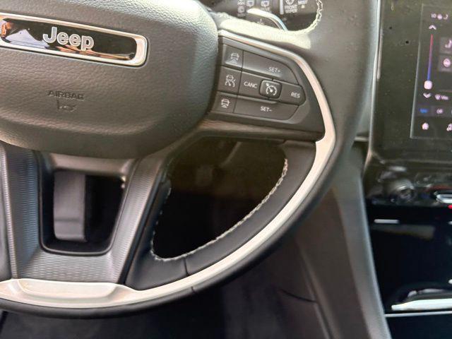 new 2025 Jeep Grand Cherokee car, priced at $37,538