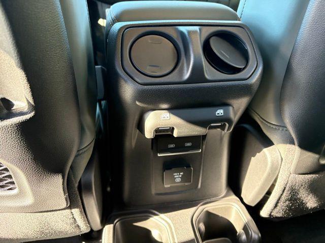 new 2026 Jeep Gladiator car, priced at $54,689