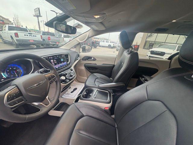 used 2024 Chrysler Pacifica car, priced at $26,793