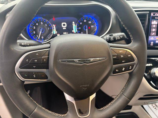 used 2024 Chrysler Pacifica car, priced at $26,793