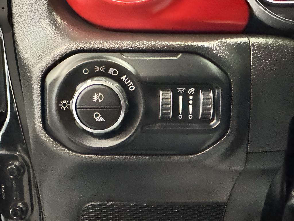 used 2022 Jeep Gladiator car, priced at $33,950