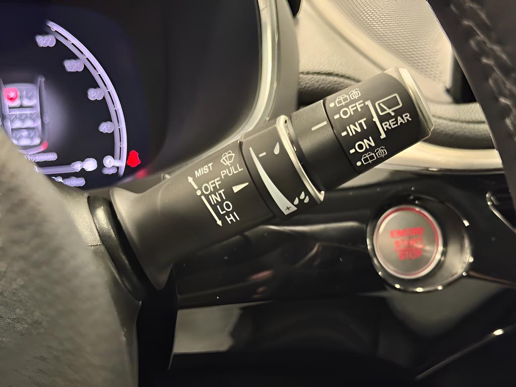 used 2025 Acura MDX car, priced at $45,907