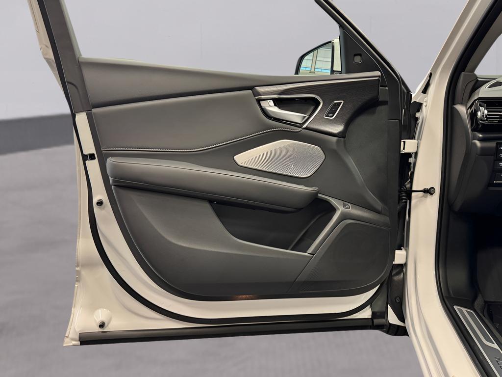 new 2026 Acura RDX car, priced at $54,900