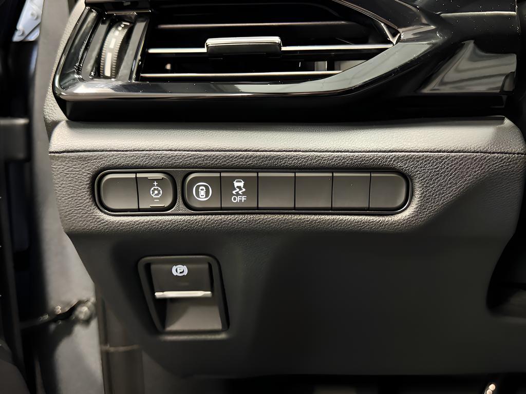 used 2025 Acura MDX car, priced at $45,868