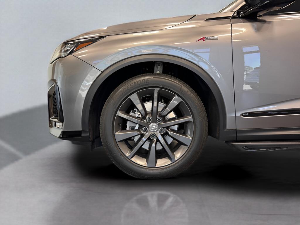used 2025 Acura MDX car, priced at $53,158