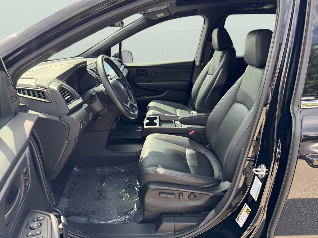 used 2023 Honda Odyssey car, priced at $37,934