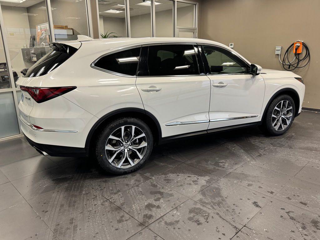used 2023 Acura MDX car, priced at $39,627