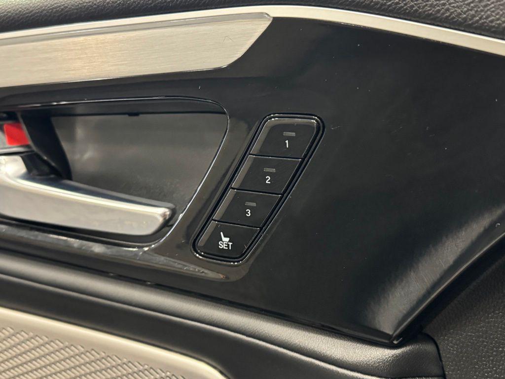 used 2023 Acura MDX car, priced at $39,627