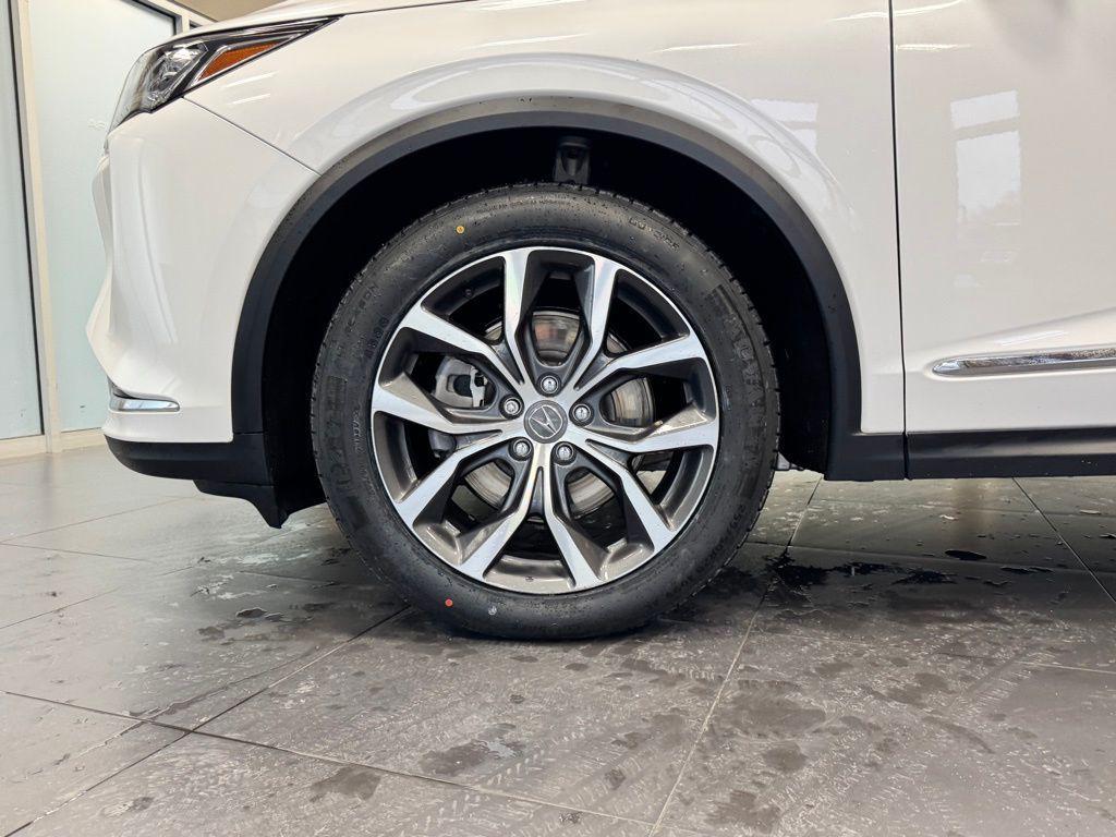 used 2023 Acura MDX car, priced at $39,627