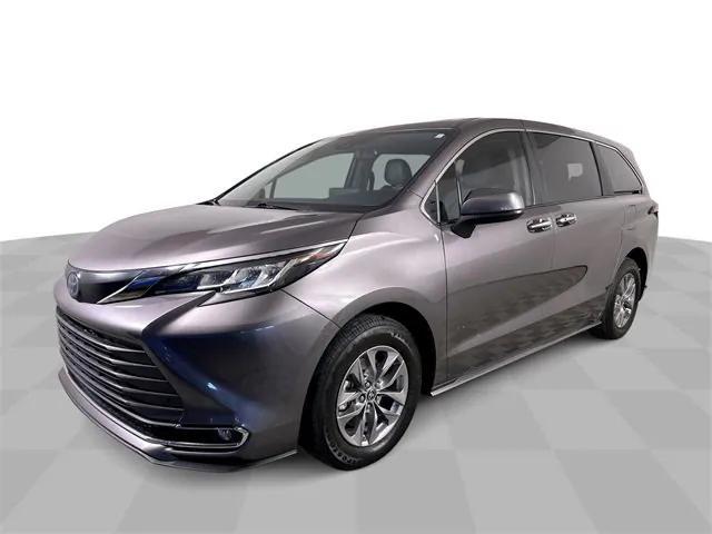 used 2022 Toyota Sienna car, priced at $33,782