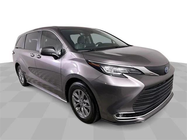 used 2022 Toyota Sienna car, priced at $33,782