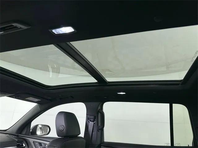 new 2026 Chevrolet Traverse car, priced at $45,380