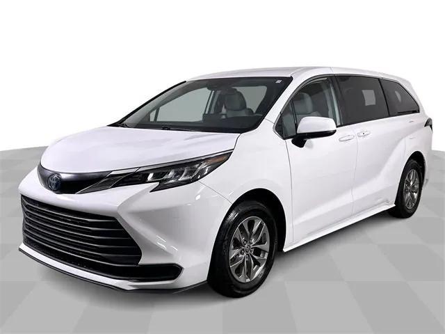 used 2022 Toyota Sienna car, priced at $25,582