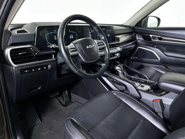 used 2025 Kia Telluride car, priced at $35,190