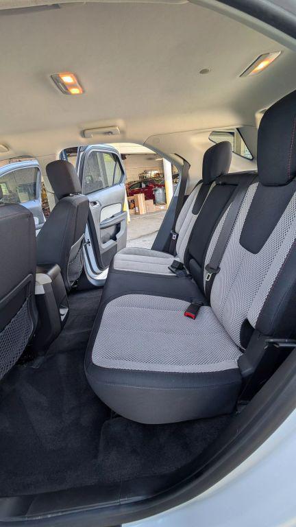 2013 White Chevrolet Equinox
