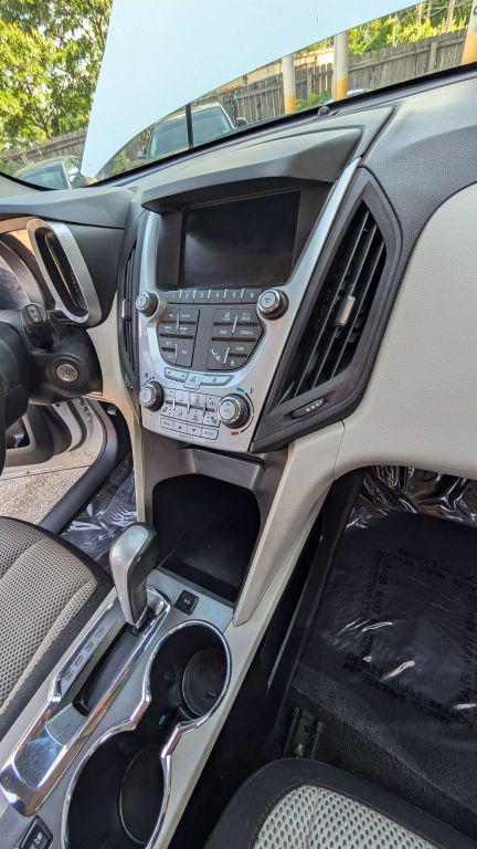 2013 White Chevrolet Equinox