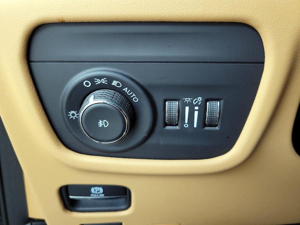 used 2021 Jeep Grand Cherokee L car, priced at $35,998